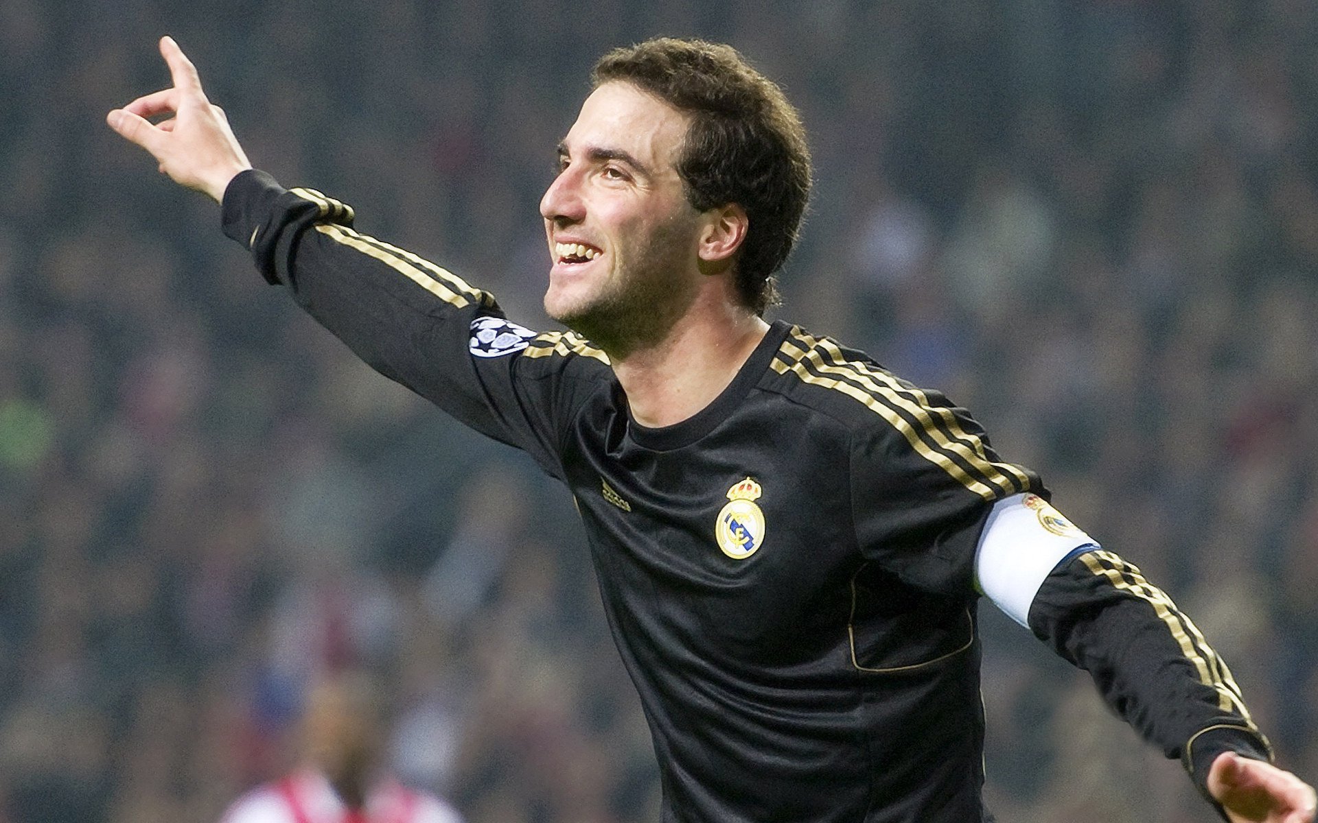 星空app官网下载-伦敦马拉松迎来迎来新纪录选手，现场气氛空前高涨，伦敦马拉松2021视频